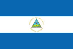 Bandiera di Nicaragua con bande blu e bianca, simbolo di unità e libertà