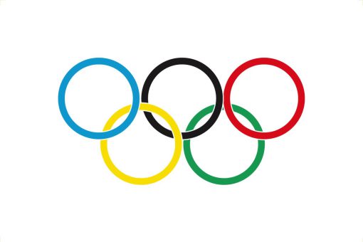 Bandiera delle Olimpiadi con cinque cerchi intrecciati